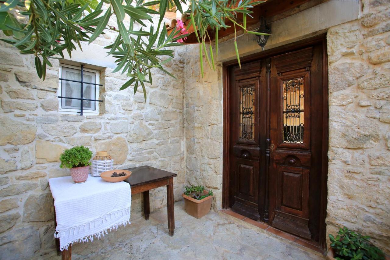 Villa Kamilari Exterior foto
